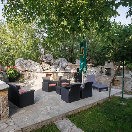 Oasis Of Peace Meterizi Apartment Cetinje Exterior photo